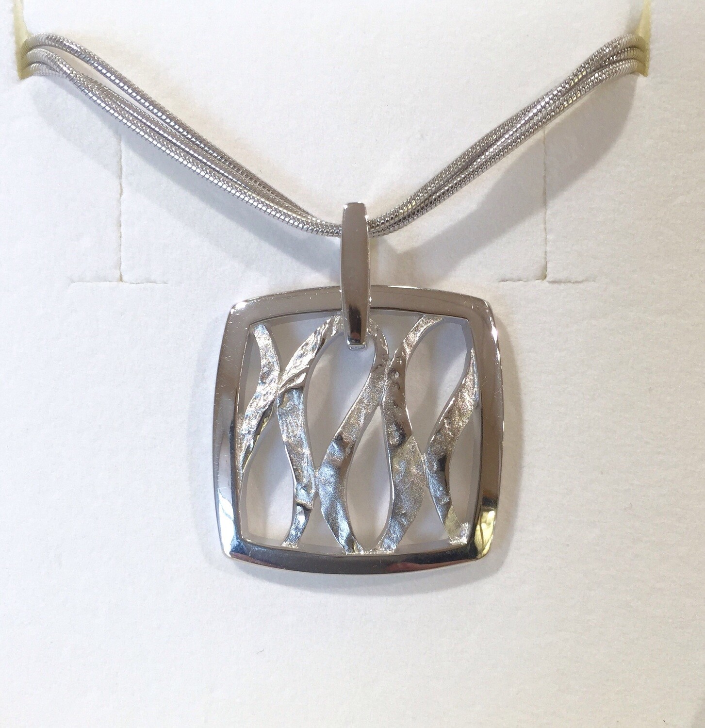 Sterling silver Sueno pendant