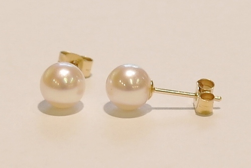 6.5mm white cultured pearl studs