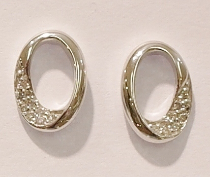 9ct white gold diamond earrings