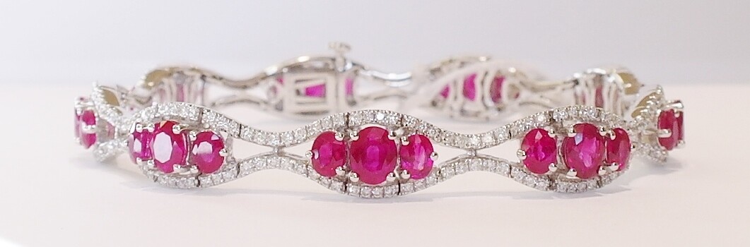 18ct white gold ruby and diamond bracelet