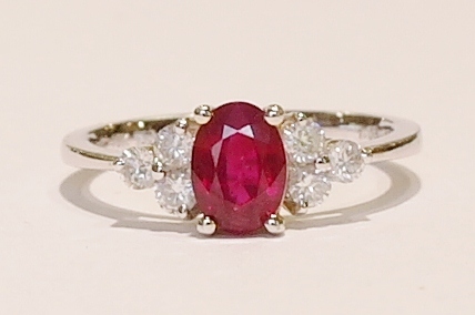 18ct white gold ruby and diamond ring