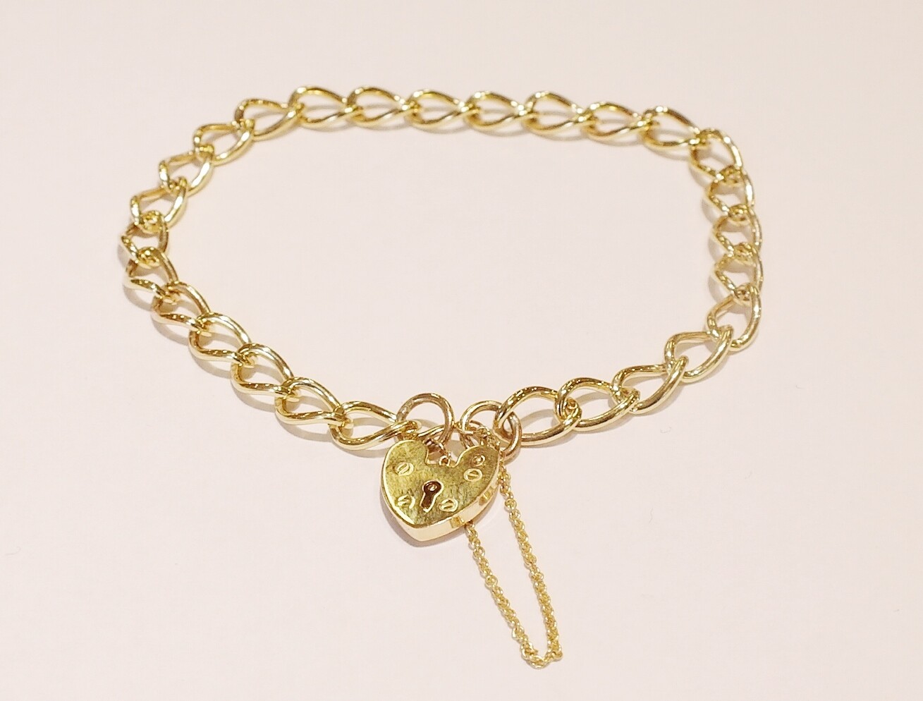 9ct yellow gold bracelet