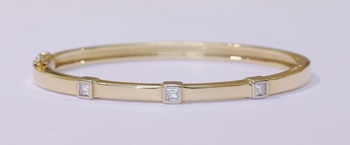9ct diamond bangle