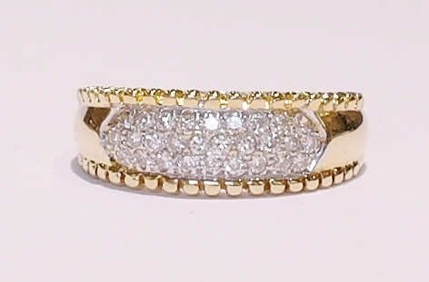 18ct diamond ring