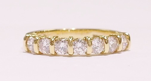 18ct yellow gold diamond ring