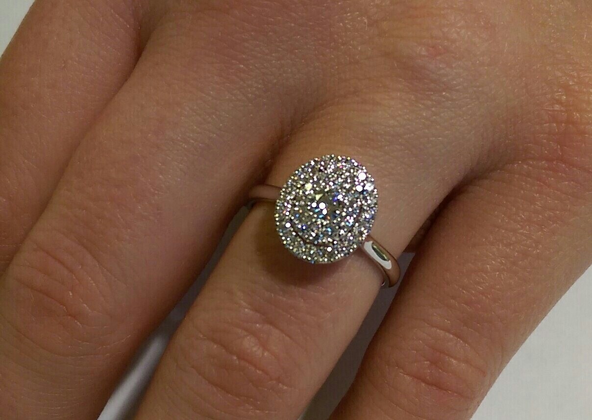 18ct white gold cluster ring