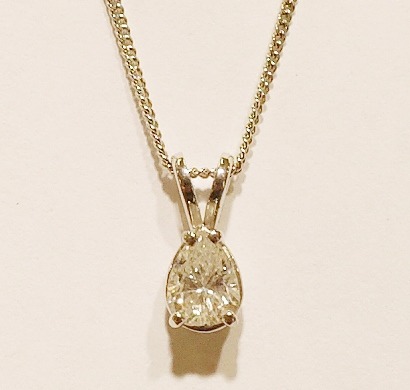 18ct white gold diamond pendant