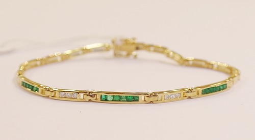 9ct emerald and diamond bracelet