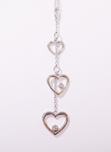 9ct white gold diamond pendant