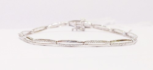 9ct white gold diamond bracelet