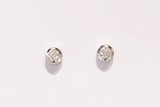Single stone diamond studs £100-500