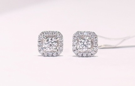 18ct white gold diamond studs