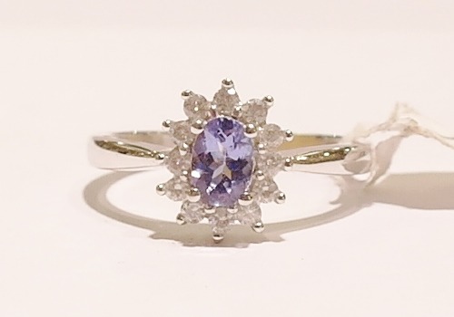 18ct white gold tanzanite and diamond ring