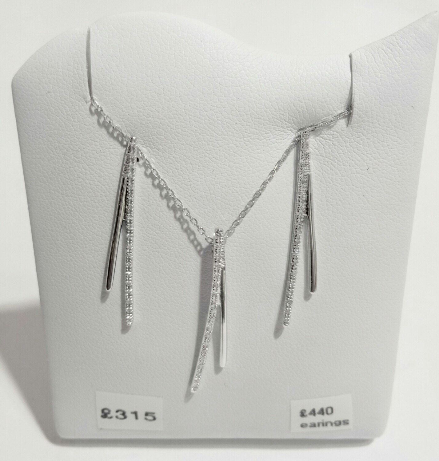 18ct white gold diamond set earrings