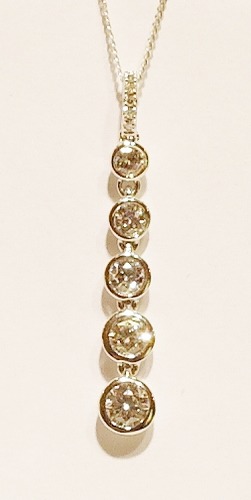9ct white gold diamond pendant