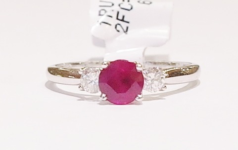 18ct white gold ruby and diamond ring