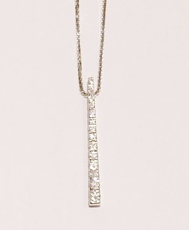 18ct white gold diamond pendant