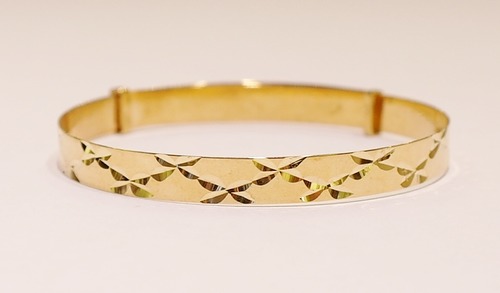 9ct childs bangle