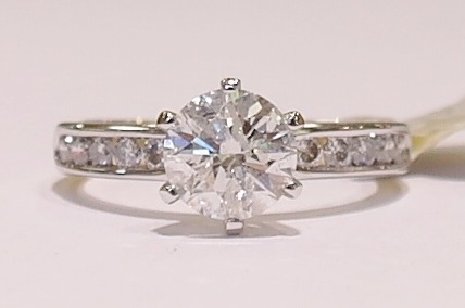18ct solitaire diamond ring