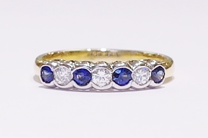 18ct sapphire and diamond ring