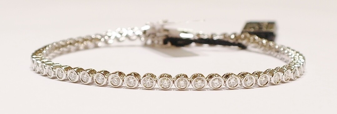 18ct white gold diamond tennis bracelet