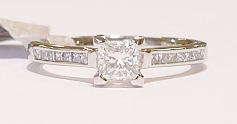 Platinum Princess cut diamond ring