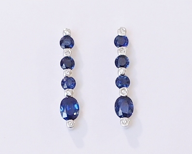 18ct white gold sapphire earrings