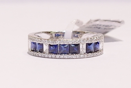 18ct white gold sapphire and diamond ring