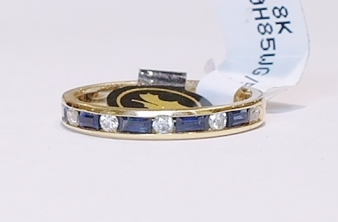 18ct yellow gold sapphire and diamond ring