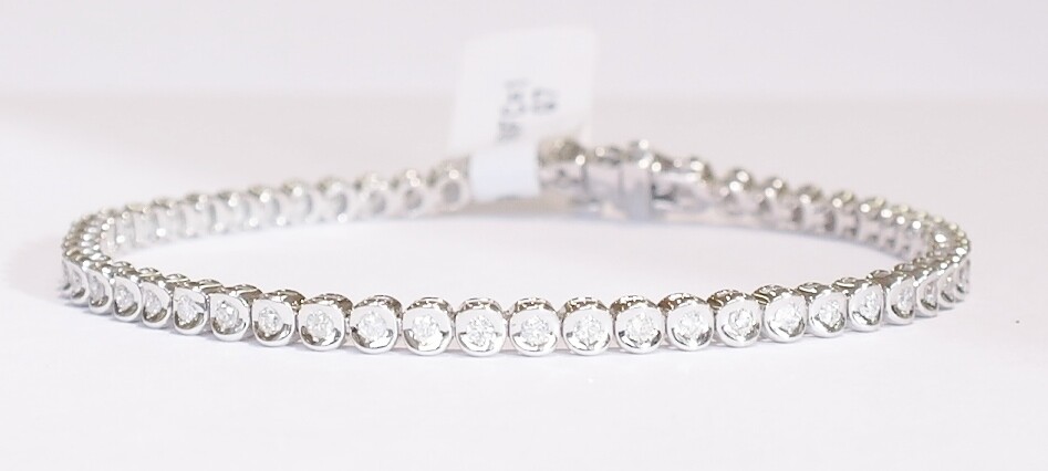 9ct white gold diamond bracelet