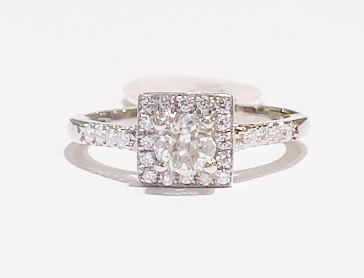 18ct white gold diamond ring