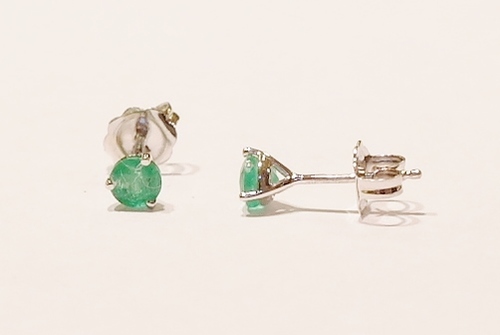 9ct white gold emerald earrings