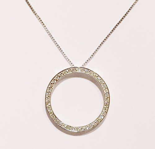 9ct white gold diamond pendant