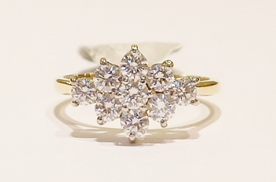 18ct diamond cluster ring