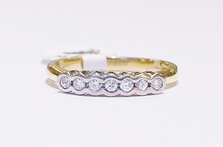 18ct diamond ring