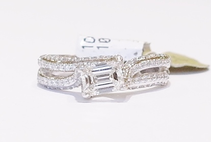 18ct white gold diamond solitaire ring