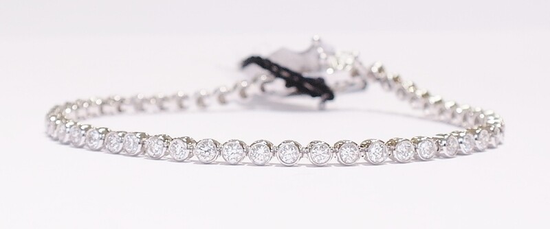 18ct white gold diamond bracelet