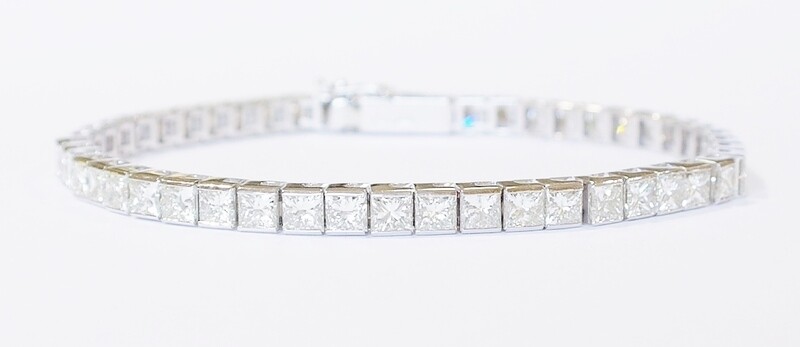 18ct white gold diamond bracelet