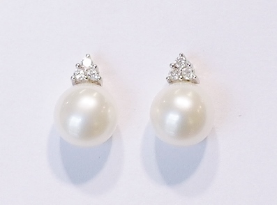 9ct pearl and diamond earrings