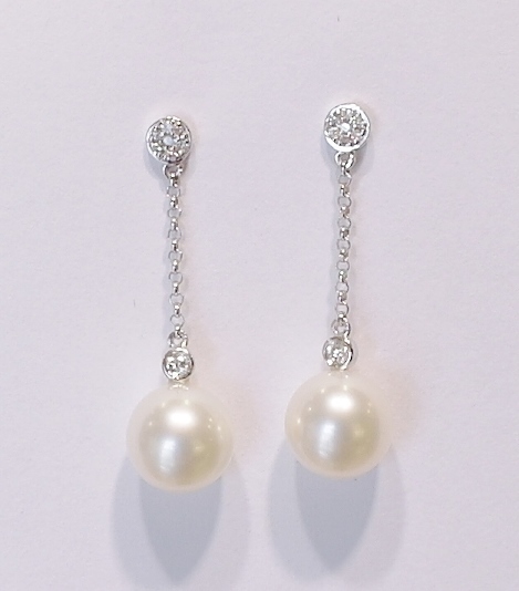 9ct pearl and diamond earrings