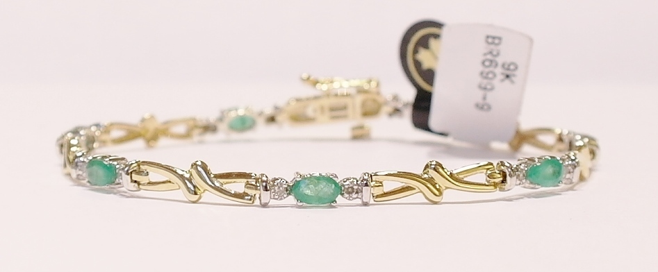 9ct yellow gold emerald and diamond bracelet