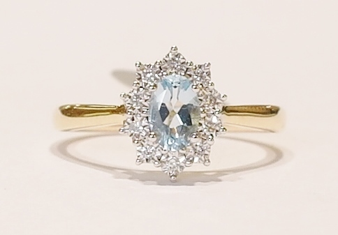 9ct aqua and diamond cluster ring