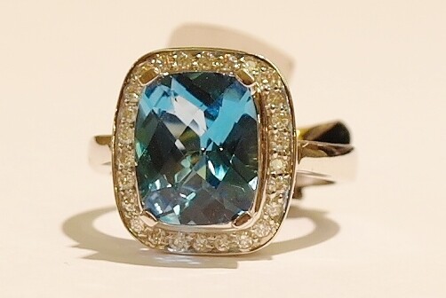 9ct white gold blue topaz and diamond ring