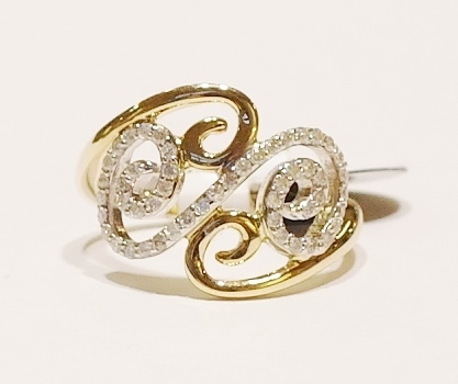 9ct yellow gold diamond ring