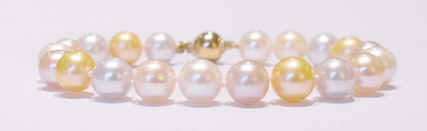 Freshwater pearl bracelet