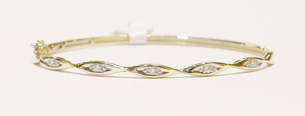 9ct yellow gold diamond bangle