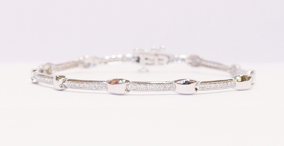 9ct white gold diamond bracelet