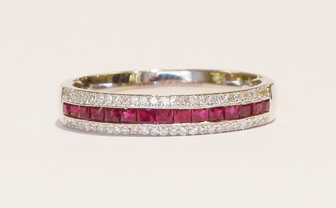 9ct white gold ruby and diamond ring