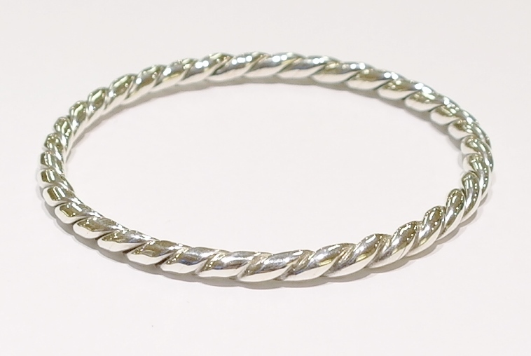 Tiangus Jackson sterling silver bangle