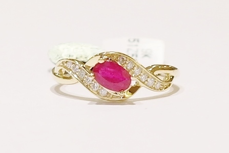 9ct yellow gold ruby and diamond ring